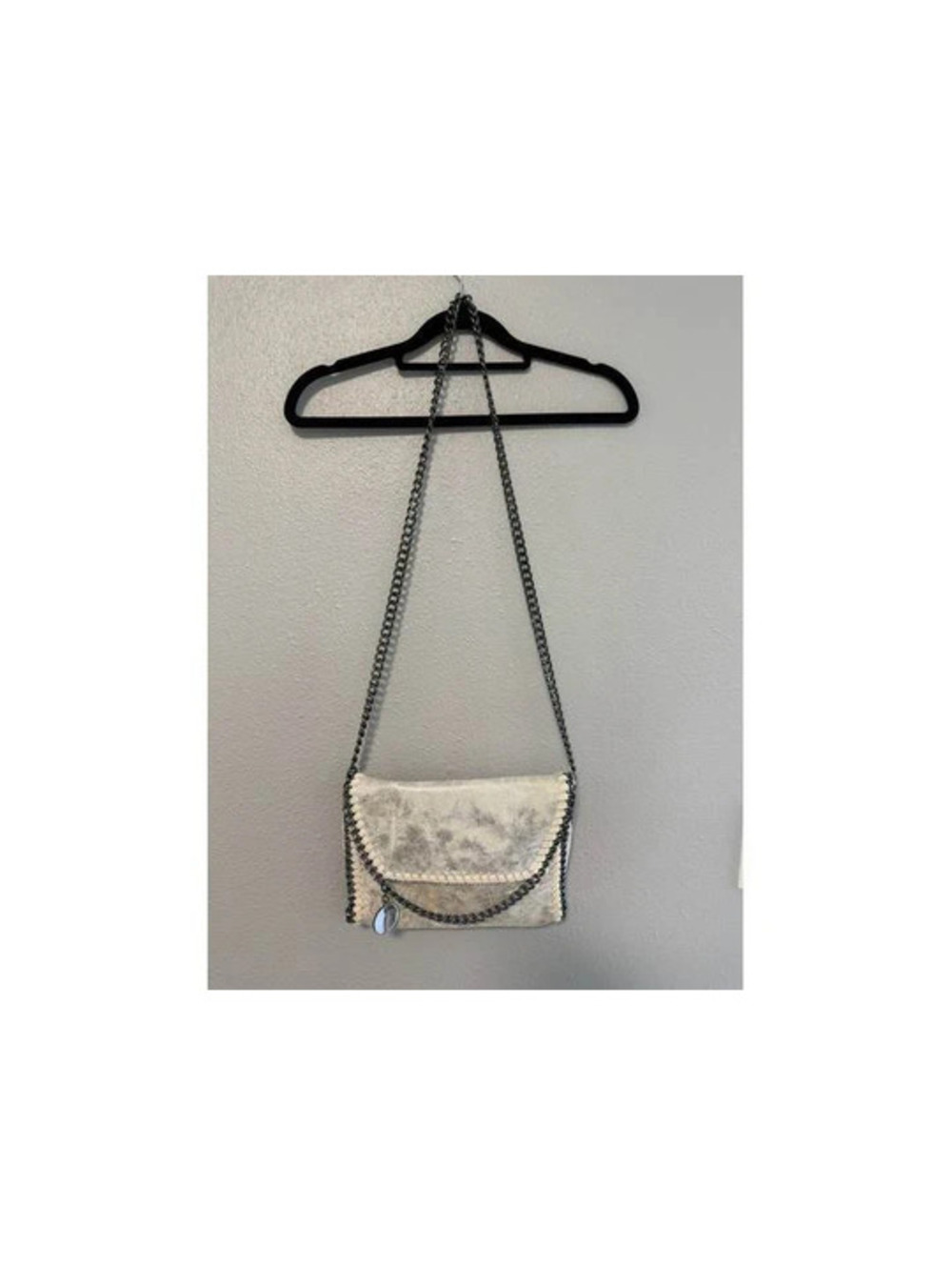 #6242 Metallic Silver Chain Crossbody Purse